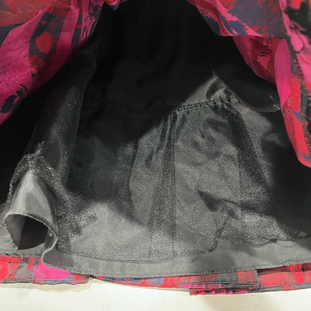 Avery G size 6 black and flower fit and flare‎ party dress - Picture 4 of 7